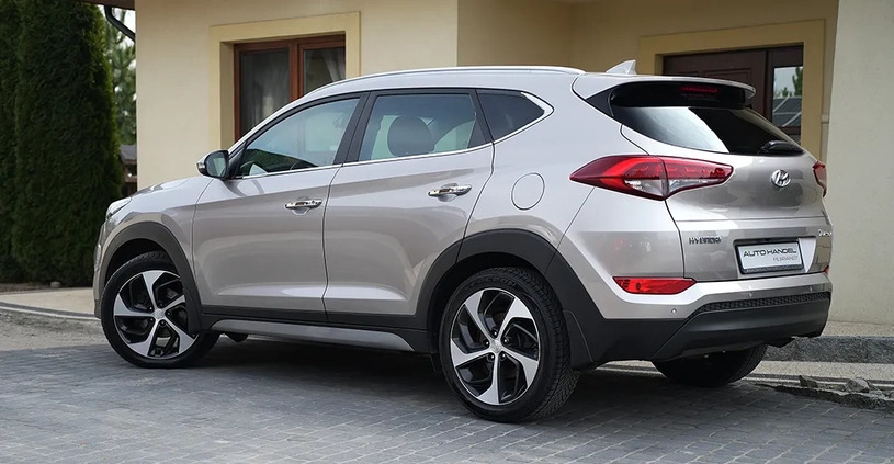 Hyundai Tucson cena 77900 przebieg: 139000, rok produkcji 2017 z Świnoujście małe 742